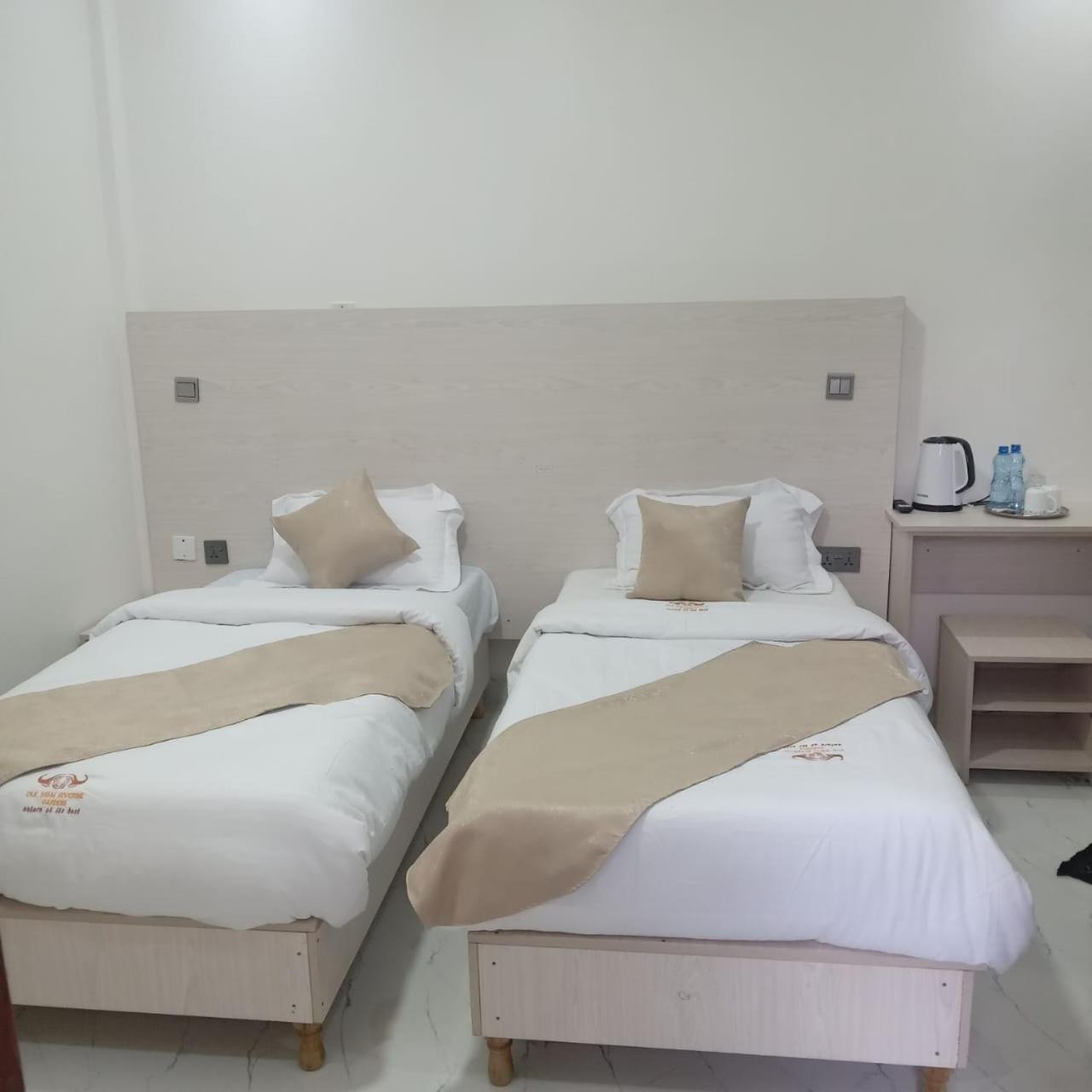 Karatina Ole Sidai Riverine Gardens מראה חיצוני תמונה